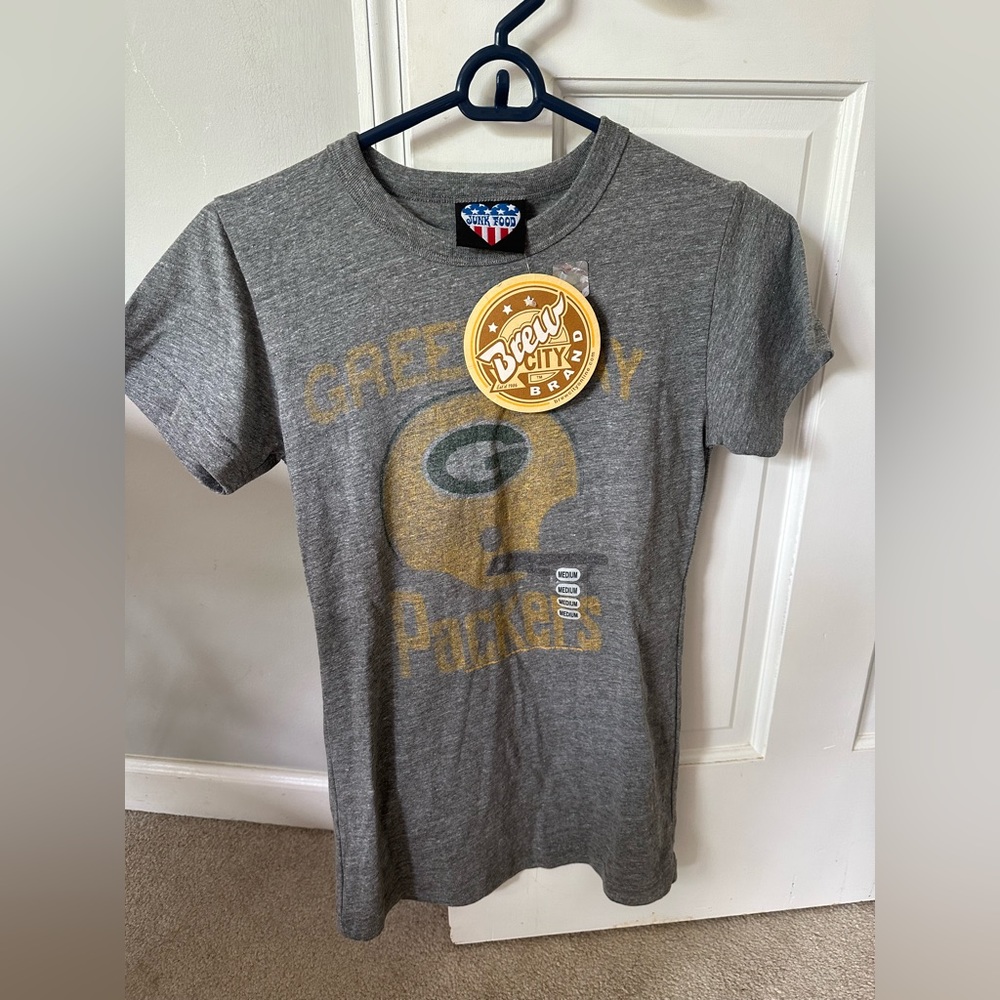 BRAND NEW! Vintage Green Bay Packers Tee